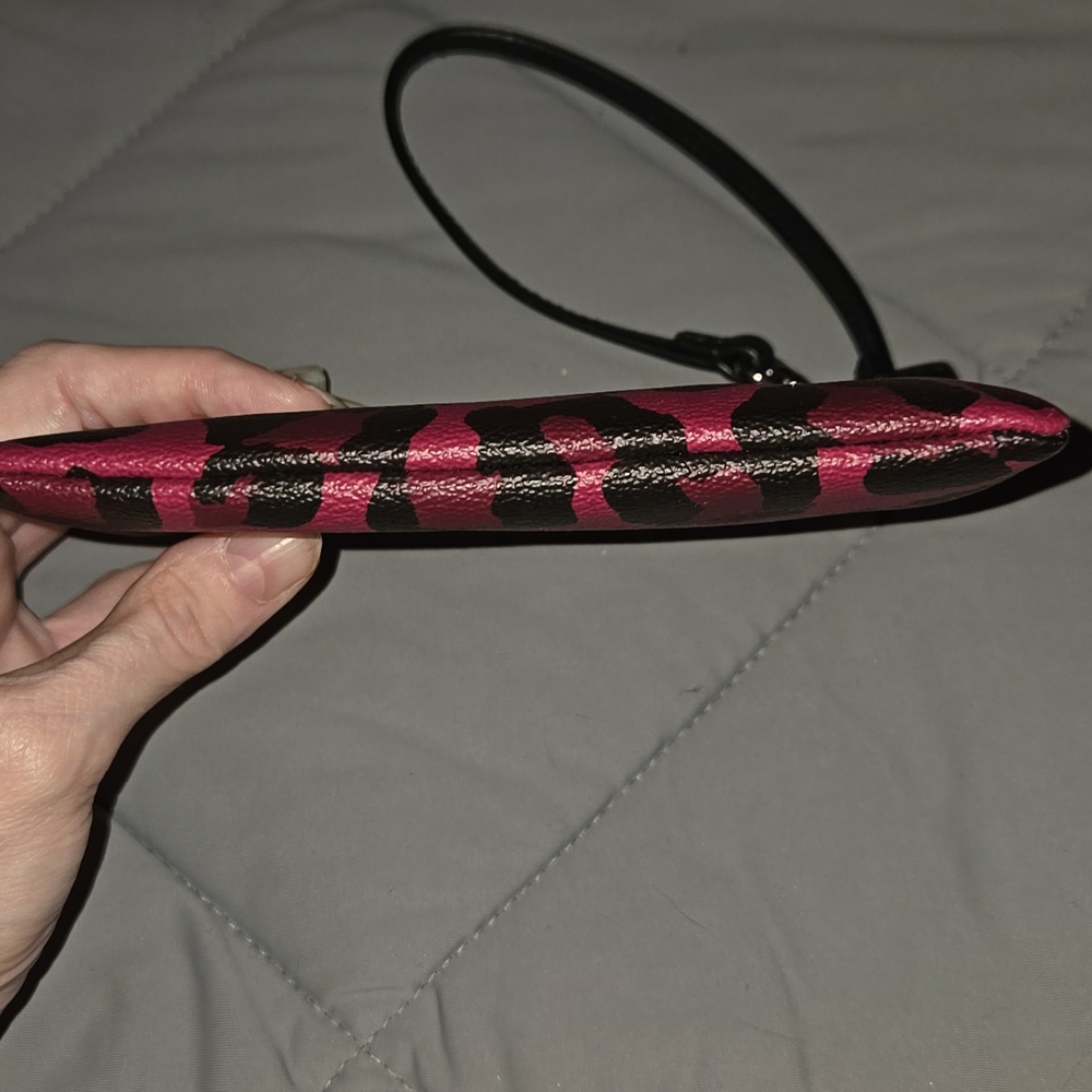 Coach Oselot Corner Zip Wristlet featuring an leopard print red and black. RARE - Picture 5 of 6